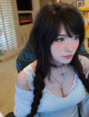 🔥 Emiru  page leaked private photo uncensored full