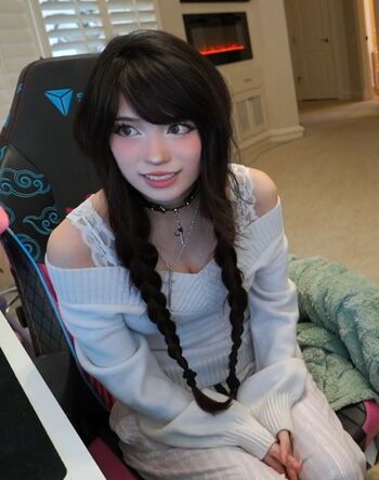 🔥 Emiru  page leaked private photo uncensored full