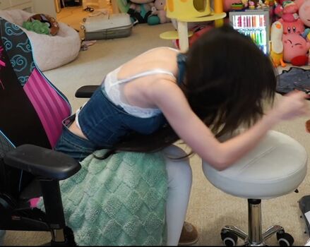 🔥 Emiru  page leaked private photo uncensored full