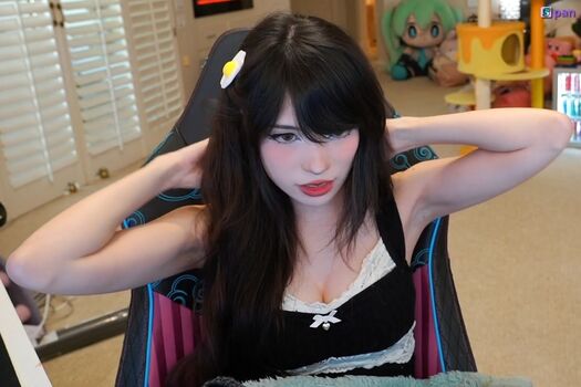 🔥 Emiru  page leaked private photo uncensored full