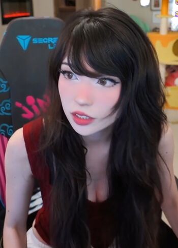 🔥 Emiru  page leaked private photo uncensored full