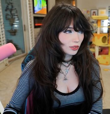 🔥 Emiru  page leaked private photo uncensored full