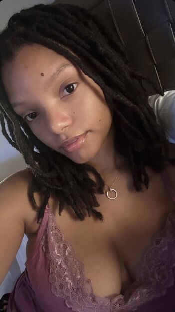 🔥 Halle bailey leaked private photo uncensored full