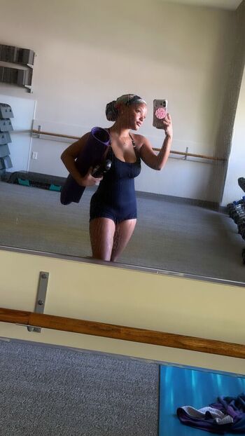 🔥 Halle bailey leaked private photo uncensored full