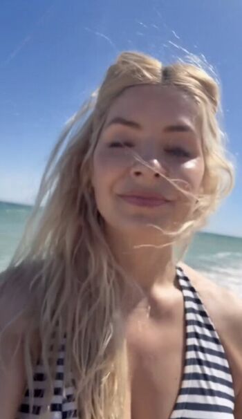 🔥 Holly willoughby page leaked private photo uncensored full