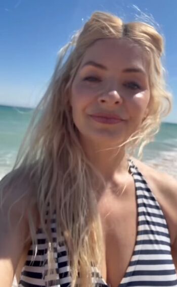 🔥 Holly willoughby page leaked private photo uncensored full