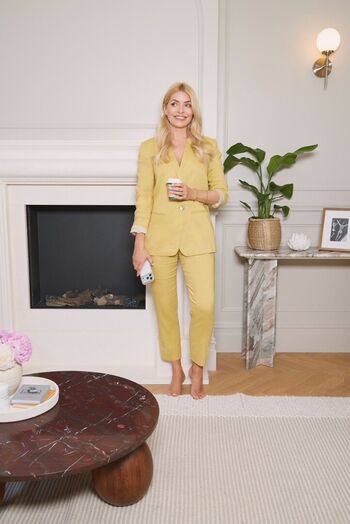 🔥 Holly willoughby page leaked private photo uncensored full
