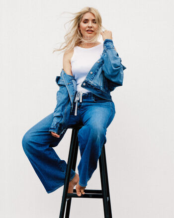 🔥 Holly willoughby page leaked private photo uncensored full
