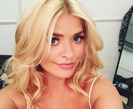 🔥 Holly willoughby leaked private photo uncensored full