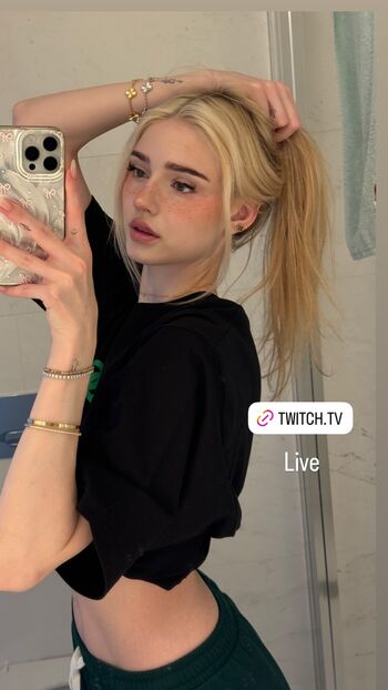 🔥 Honeypuu  page leaked private photo uncensored full