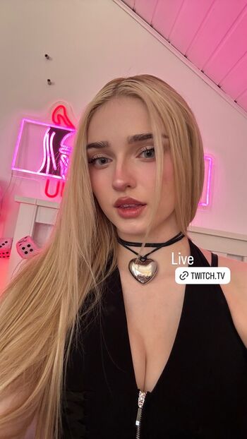 🔥 Honeypuu  page leaked private photo uncensored full