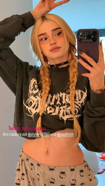 🔥 Honeypuu  page leaked private photo uncensored full