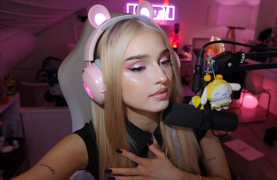 🔥 Honeypuu  page leaked private photo uncensored full