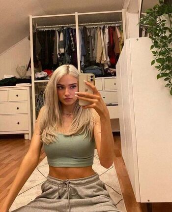 🔥 Honeypuu  page leaked private photo uncensored full