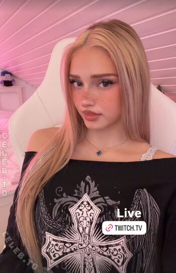 🔥 Honeypuu  page leaked private photo uncensored full