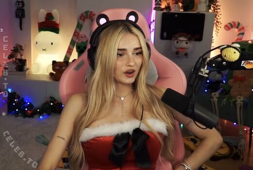 🔥 Honeypuu leaked private photo uncensored full