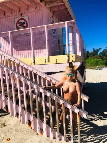 🔥 Hot wife candy leaked private photo uncensored full