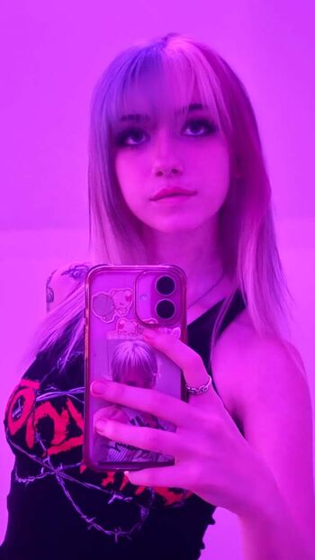 🔥 Iluvmeww page leaked private photo uncensored full