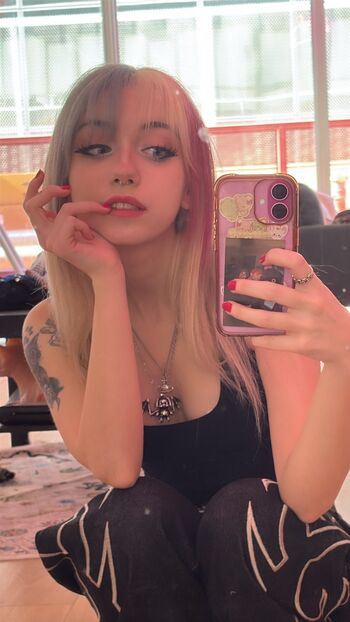 🔥 Iluvmeww page leaked private photo uncensored full