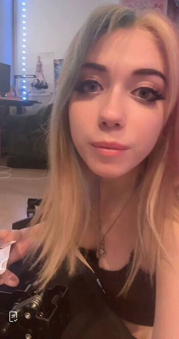 🔥 Iluvmeww page leaked private photo uncensored full