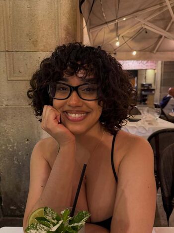 🔥 Itsqueennovaa leaked private photo uncensored full