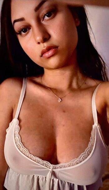 🔥 Jadeli rosa  page leaked private photo uncensored full