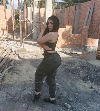 🔥 Julissaestefy leaked private photo uncensored full