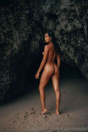 🔥 Kathycr  page leaked private photo uncensored full