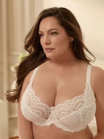 🔥 Kelly brook page leaked private photo uncensored full