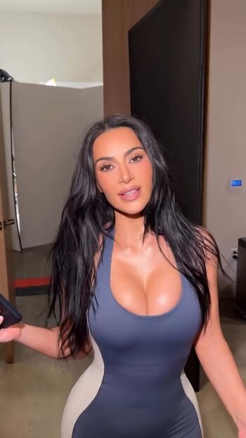 🔥 Kim kardashian  page leaked private photo uncensored full