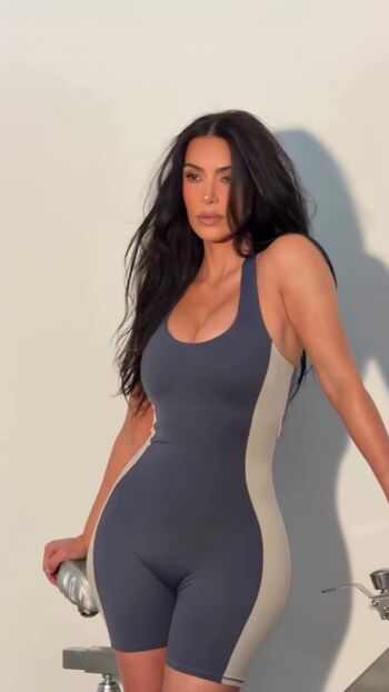 🔥 Kim kardashian  page leaked private photo uncensored full