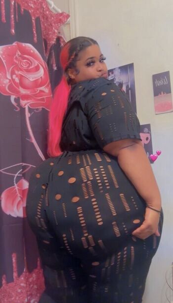 🔥 Kourtneythebbw leaked private photo uncensored full
