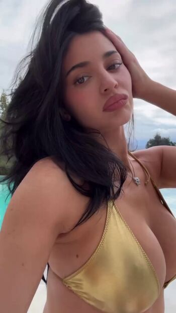 🔥 Kylie jenner  page leaked private photo uncensored full