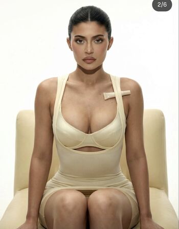 🔥 Kylie jenner  page leaked private photo uncensored full