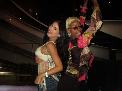 🔥 Kylie jenner leaked private photo uncensored full