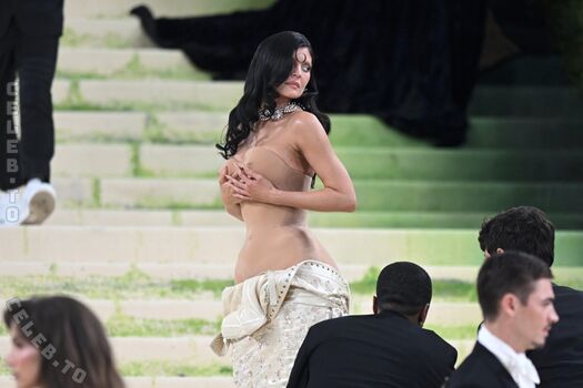 🔥 Kylie jenner  page leaked private photo uncensored full