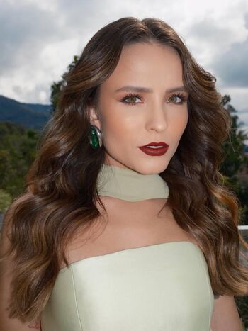 🔥 Larissa manoela page leaked private photo uncensored full