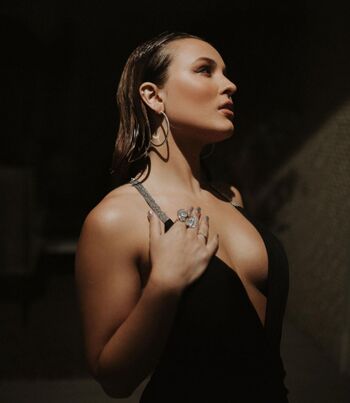 🔥 Larissa manoela page leaked private photo uncensored full