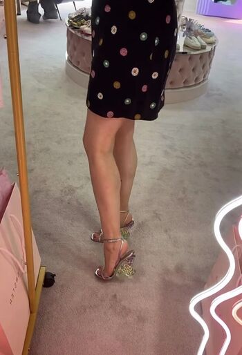 🔥 Laura tobin leaked private photo uncensored full