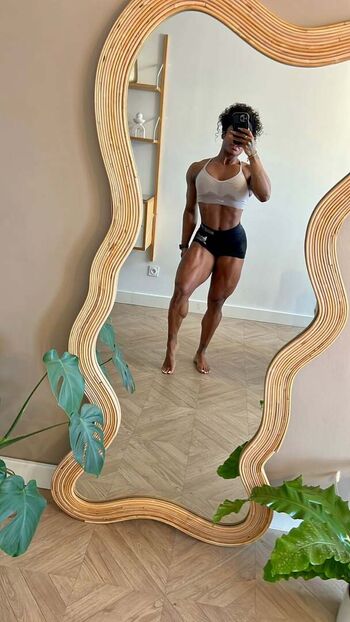 🔥 Lauwenciaa leaked private photo uncensored full