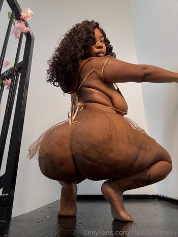 🔥 Lilbabyashleyy leaked private photo uncensored full