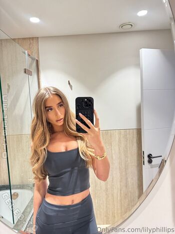 🔥 Lillian phillips  page leaked private photo uncensored full