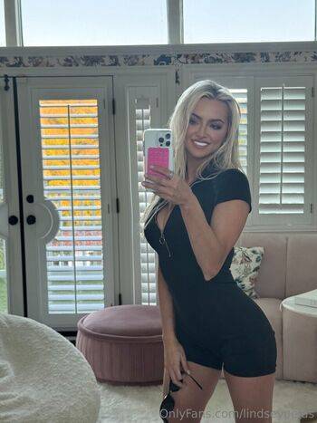🔥 Lindsey pelas  page leaked private photo uncensored full
