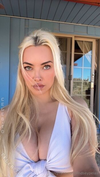 🔥 Lindsey pelas  page leaked private photo uncensored full