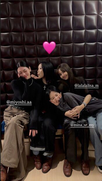 🔥 Lisa blackpink page leaked private photo uncensored full