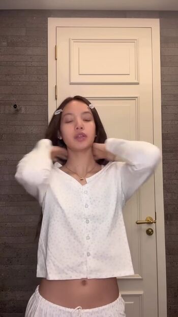 🔥 Lisa blackpink page leaked private photo uncensored full