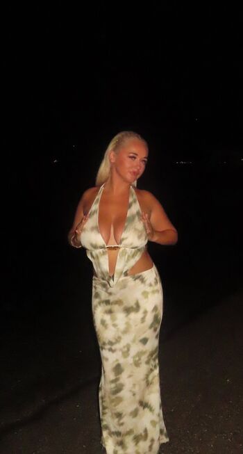 🔥 Little blonde page leaked private photo uncensored full