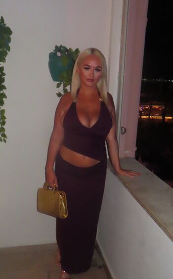 🔥 Little blonde page leaked private photo uncensored full