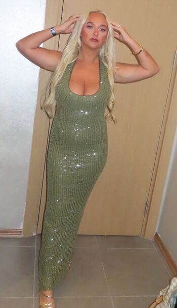 🔥 Little blonde leaked private photo uncensored full