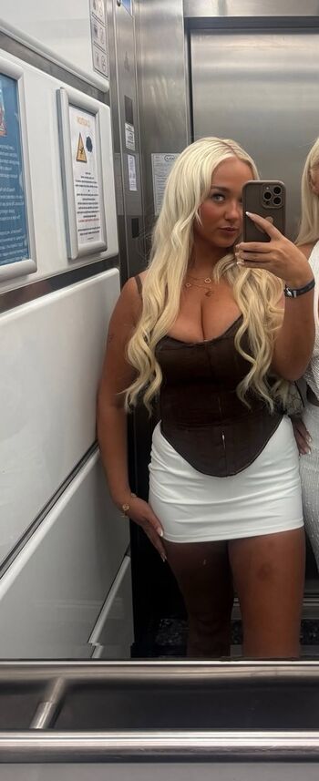 🔥 Little blonde leaked private photo uncensored full